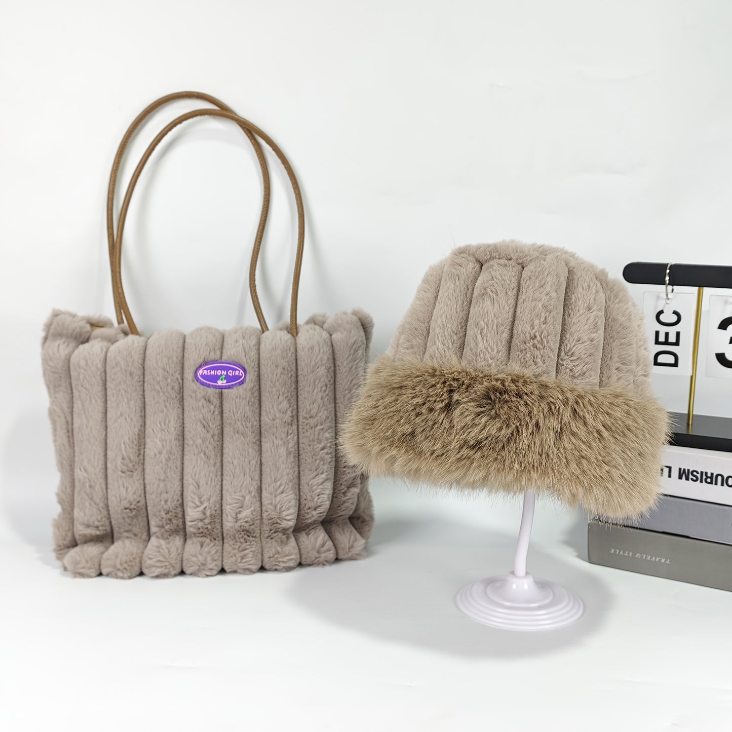 2pcs Women's Fleece-Lined Shoulder & Bucket Hat Set