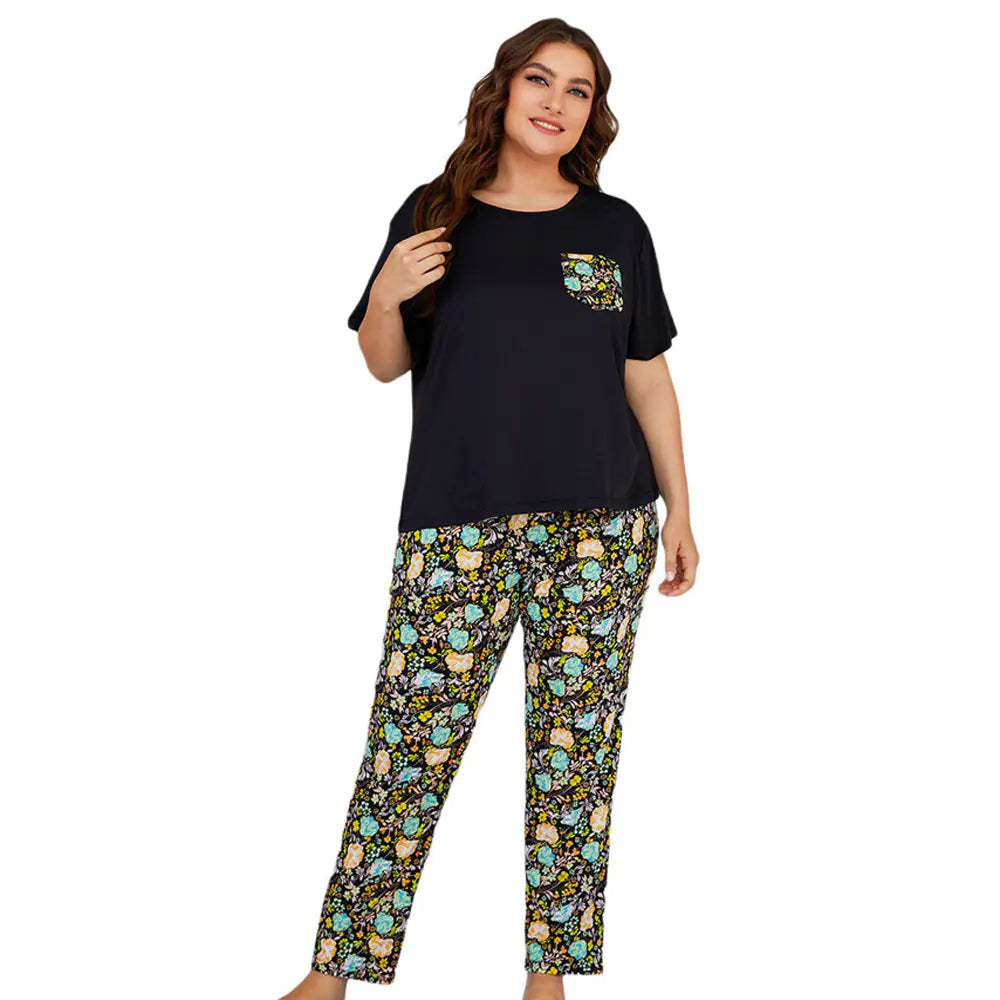 Plus Size Black T-Shirt and Pants Pajama Set for Women