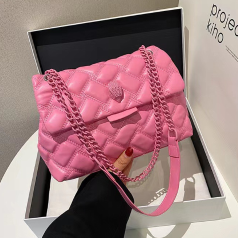 Kensington Crossbody Bag - Fashionable 2024 Chain Bag (One)