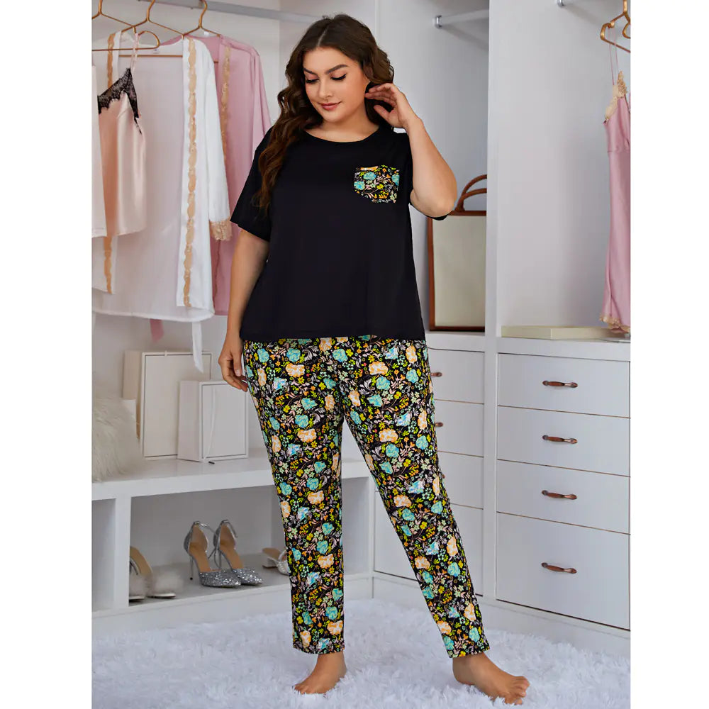 Plus Size Black T-Shirt and Pants Pajama Set for Women