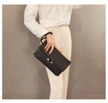 Fashionable Women's Evening Clutch Bag