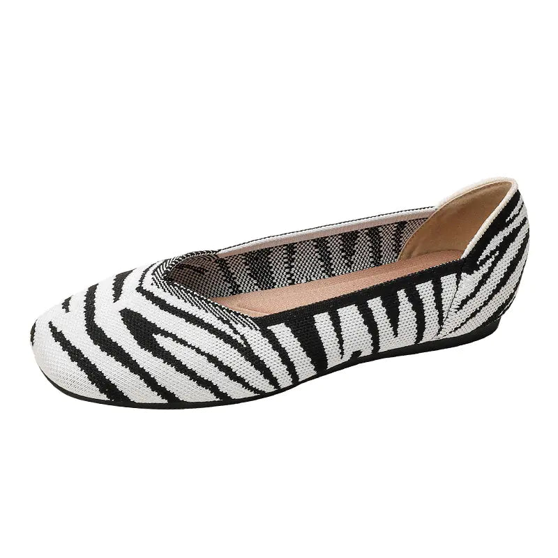 New Beijing Style Woven Flat Shoes for Women