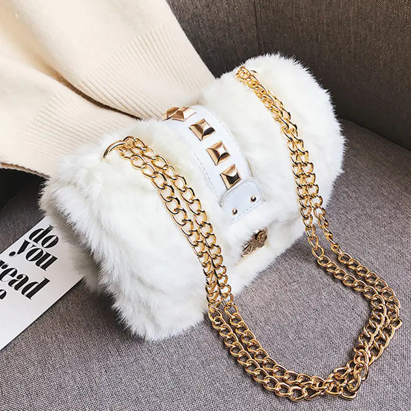 Bolso de hombro cruzado de felpa a la moda