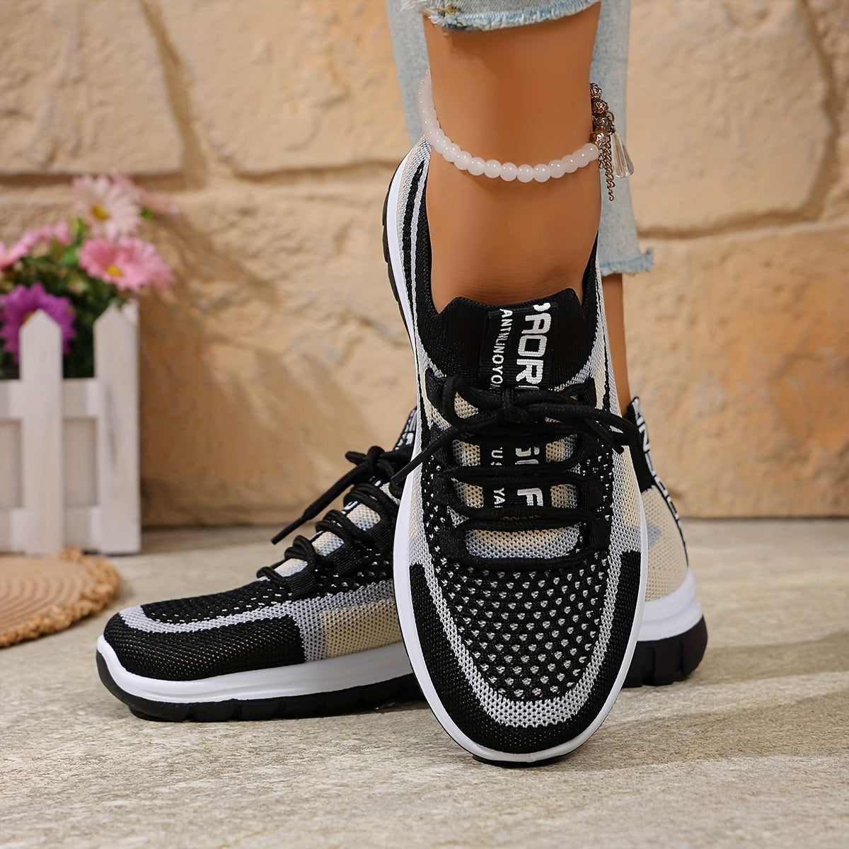 Women's Lightweight Breathable Casual Shoes