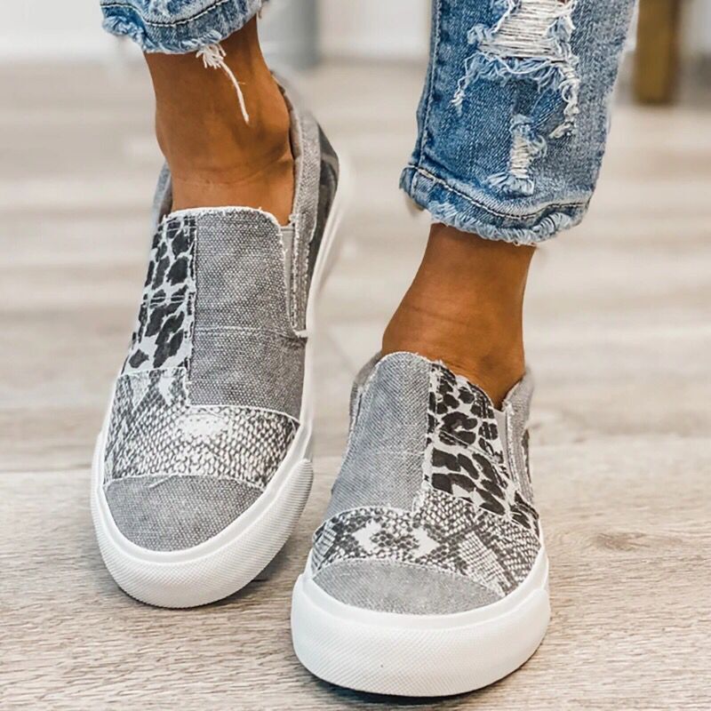 Women's Casual Snake Print Canvas Shoes with Thick Sole