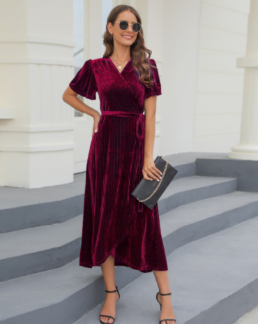Mid-Length Formal Dress in Gold Velvet for Women