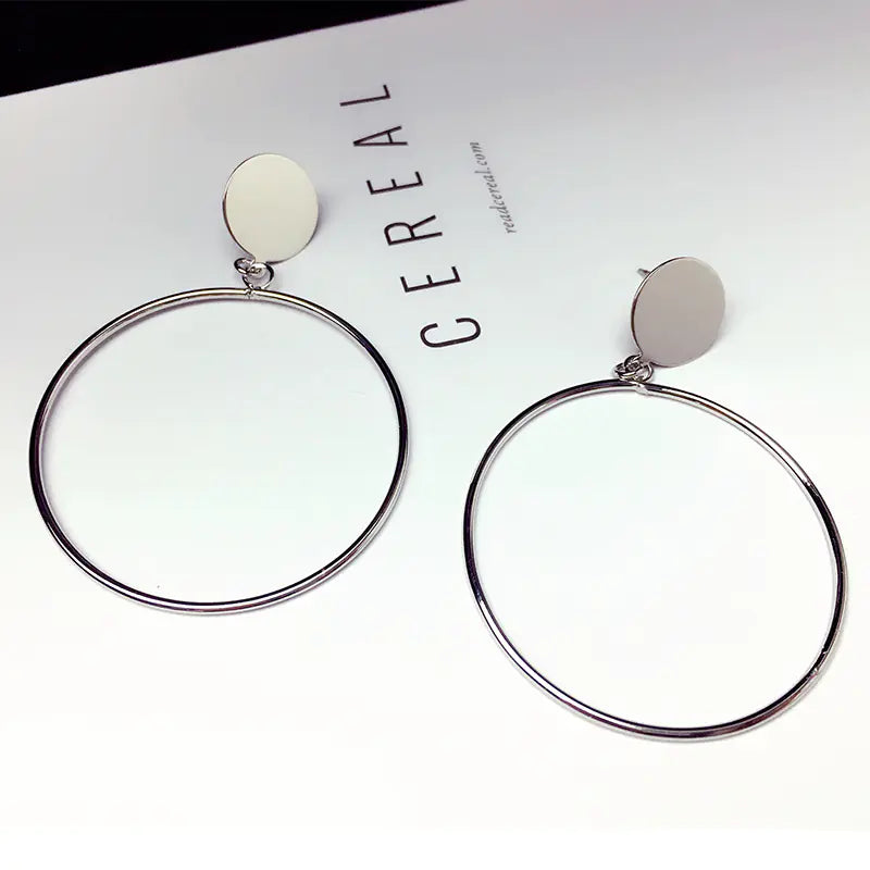 Simple Circle Earrings - Trendy and Versatile Design