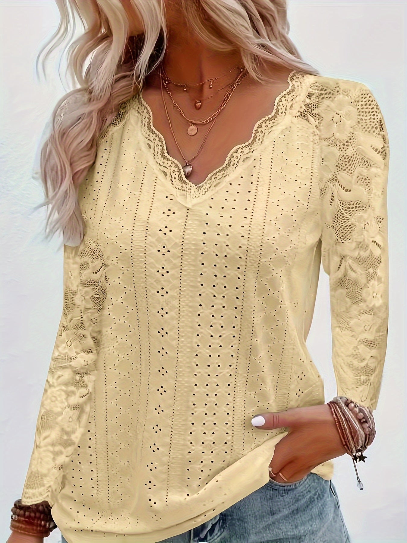 Chic Contrast Lace V-neck Eyelet T-Shirt