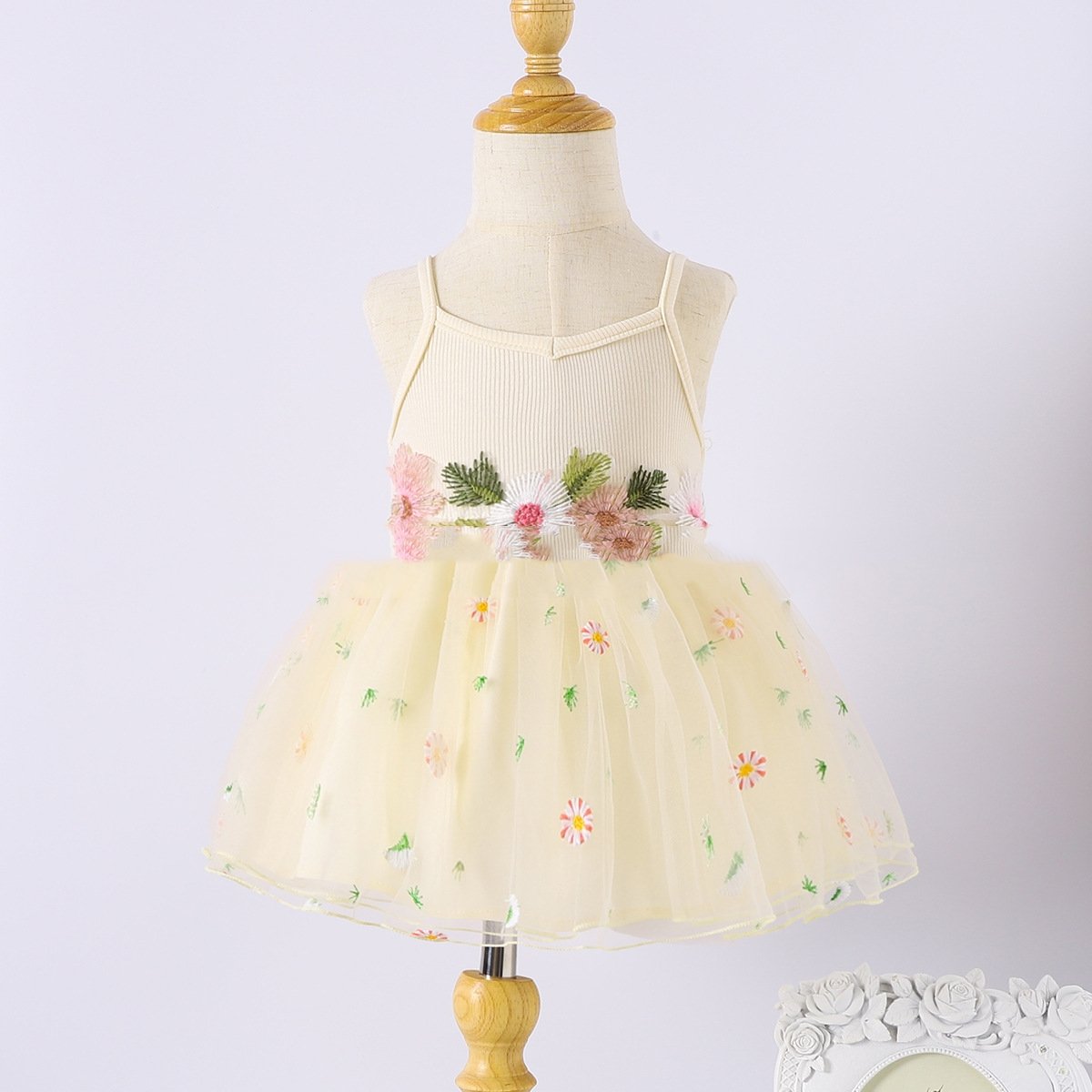 Thin Gauze Baby Girl's Dress with Shoulder Straps