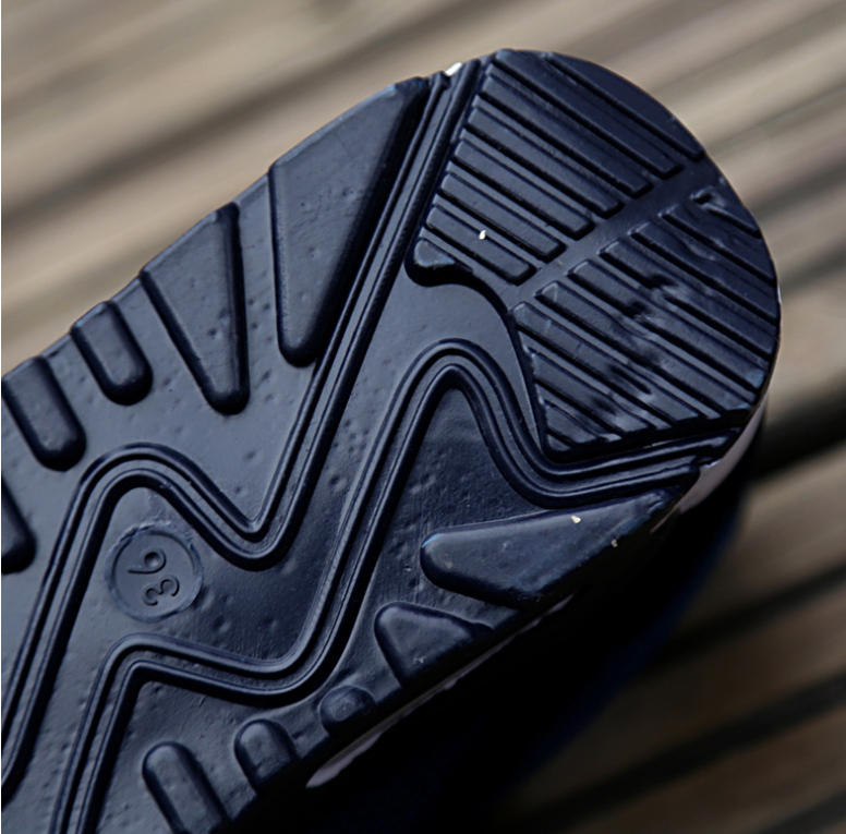 Mesh Thick-Soled Height-Increasing Running Shoes
