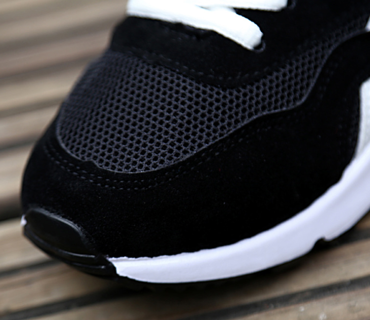 Mesh Thick-Soled Height-Increasing Running Shoes