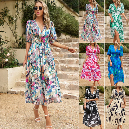 Geblümtes V-Ausschnitt-Sommerkleid von Dukun Design