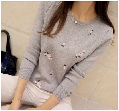 Women Embroidery Knitted  Pullover Sweater