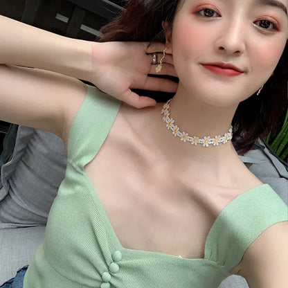 Daisy Lace Flower Choker Necklace for Women