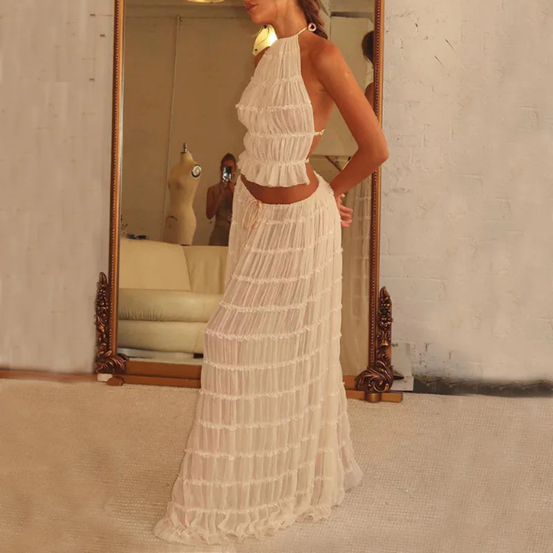 Neckholder-Top & Plissierter Maxirock