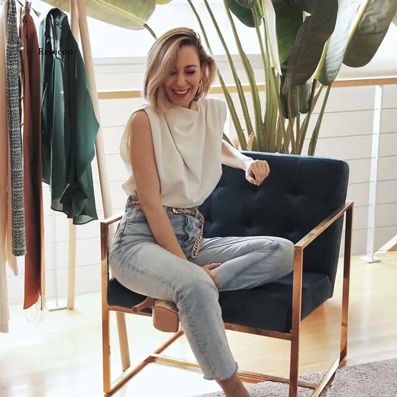 Women's Sleeveless Solid Color Round Neck Shirt