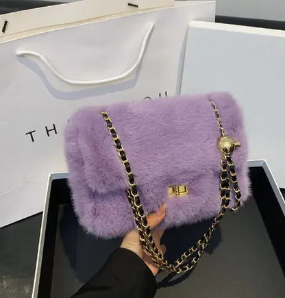 Bolso de hombro cruzado de felpa a la moda