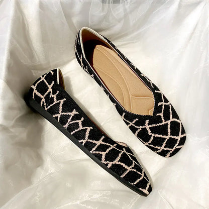 New Beijing Style Woven Flat Shoes for Women