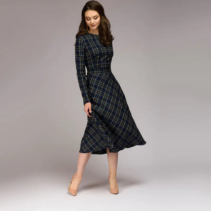 Long Sleeve Round Neck Dress with Elegant Checkered Belt