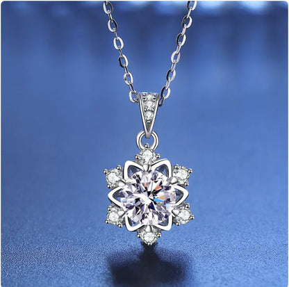 Halskette mit Schneeflocken-Anhänger aus Sterlingsilber 925