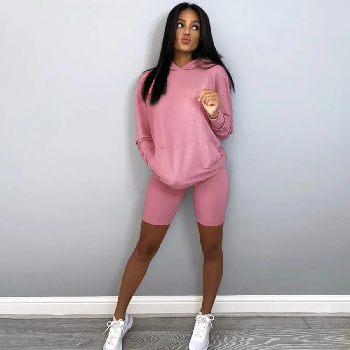 Conjunto de Sudadera con Capucha y Pantalones Cortos Informales de Verano para Mujer