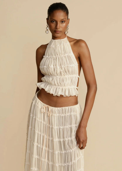 Neckholder-Top & Plissierter Maxirock