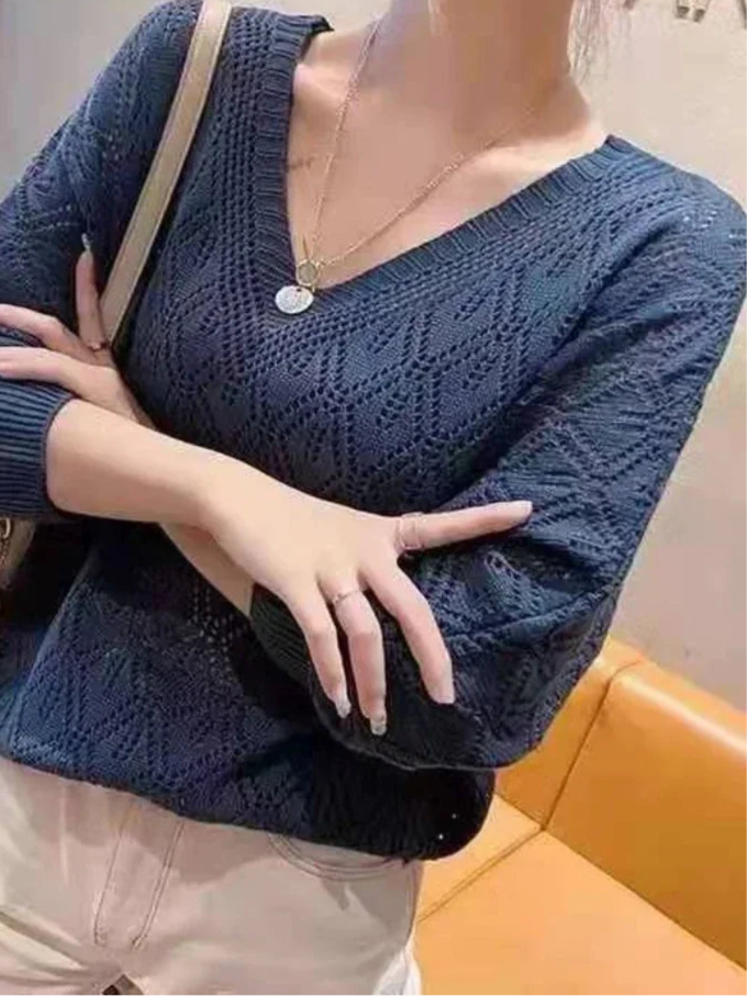 V-neck Crochet Hollow Knit Loose Bat Long Sleeve Sweater