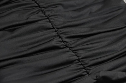 Trägerkleid mit V-Ausschnitt und Falten