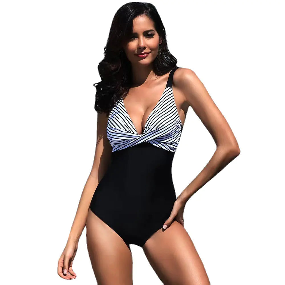 New Stylish One-Piece Plus Size Women's Swimsuit