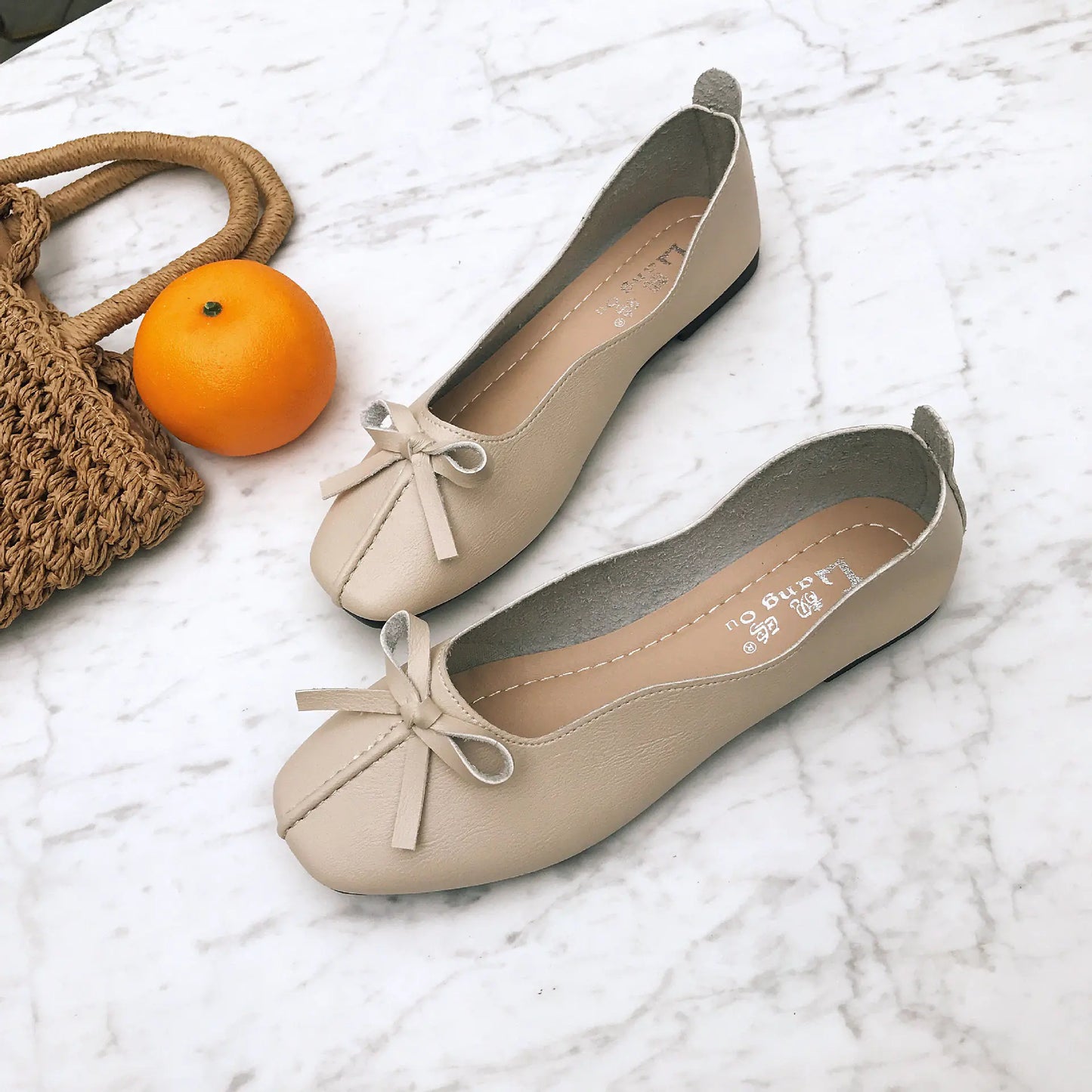 New Women's Flat Shoes - Winter Faux Leather Style