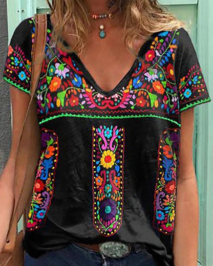 Plus Size Women's Casual V-Neck T-Shirt