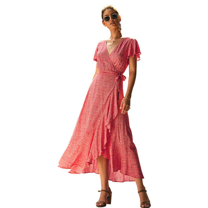 Sommerkleid mit Blumenmuster, V-Ausschnitt und asymmetrischem Saum