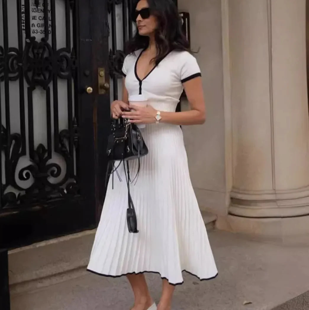 V-Neck Slim Knit Pleated Dress Set