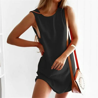 Plus Size Sleeveless T-Shirt with Pocket for Women