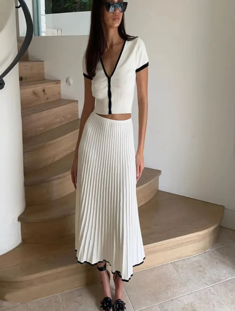 V-Neck Slim Knit Pleated Dress Set