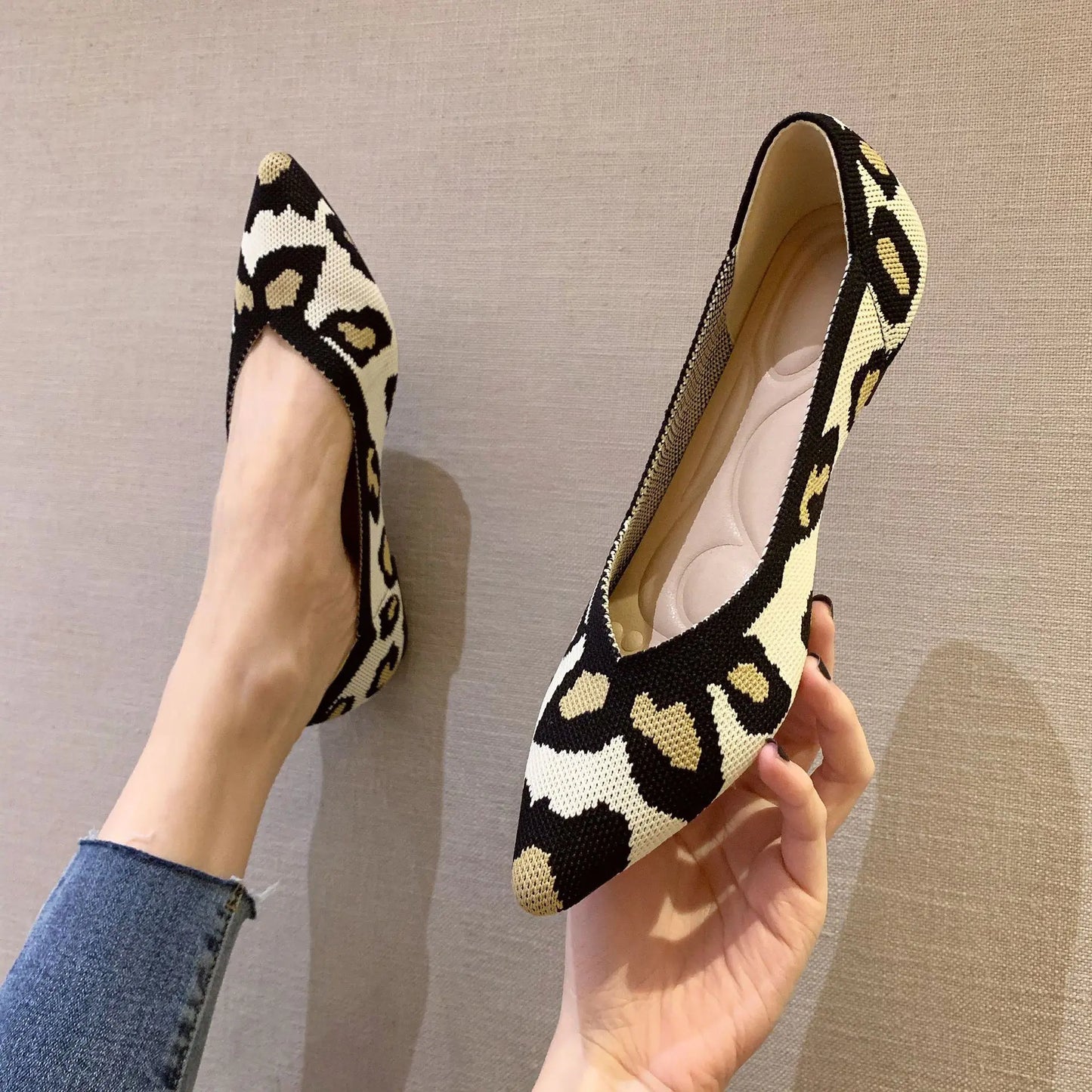 Women's Breathable Flat Shoes (Large Size)