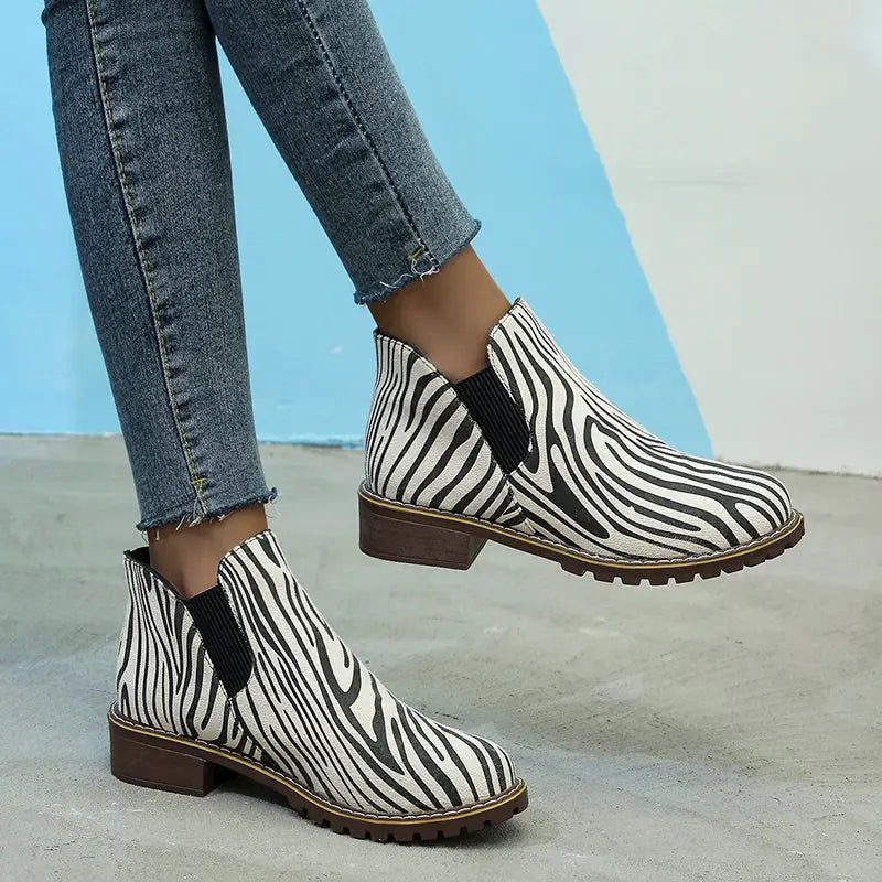 Plus Size Women's Autumn Winter Casual Loafers with Leopard Print